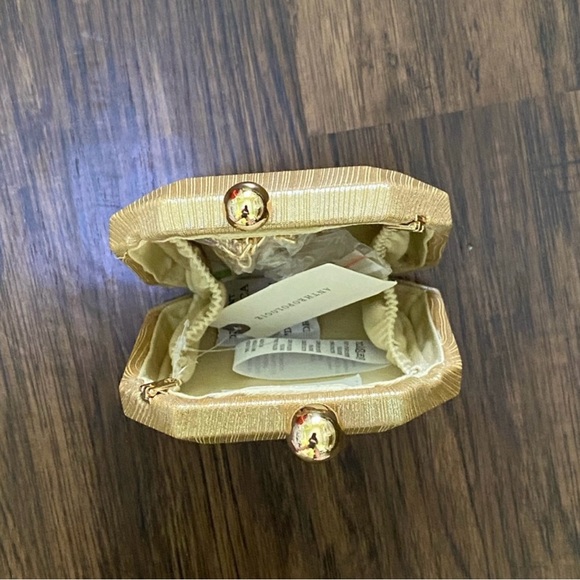 Anthropologie mini metalic clutch in Gold - Picture 4 of 5